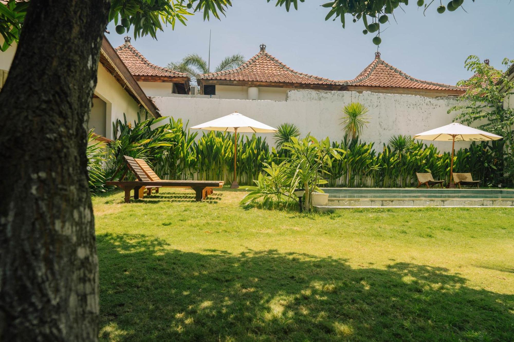 Hotel The Confidential Mandalika Kuta  Exterior foto